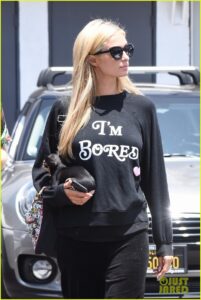 paris-hilton-im-bored-sweatshirt-june-2018-04