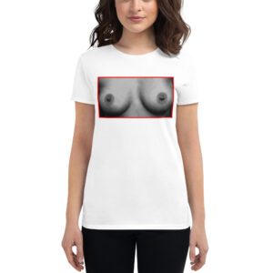 Cara Delevingne boobs T-shirt