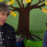 Guns Don’t Kill People Guys with Mustaches Kill People t-shirt worn by Fred Armisen in Portlandia