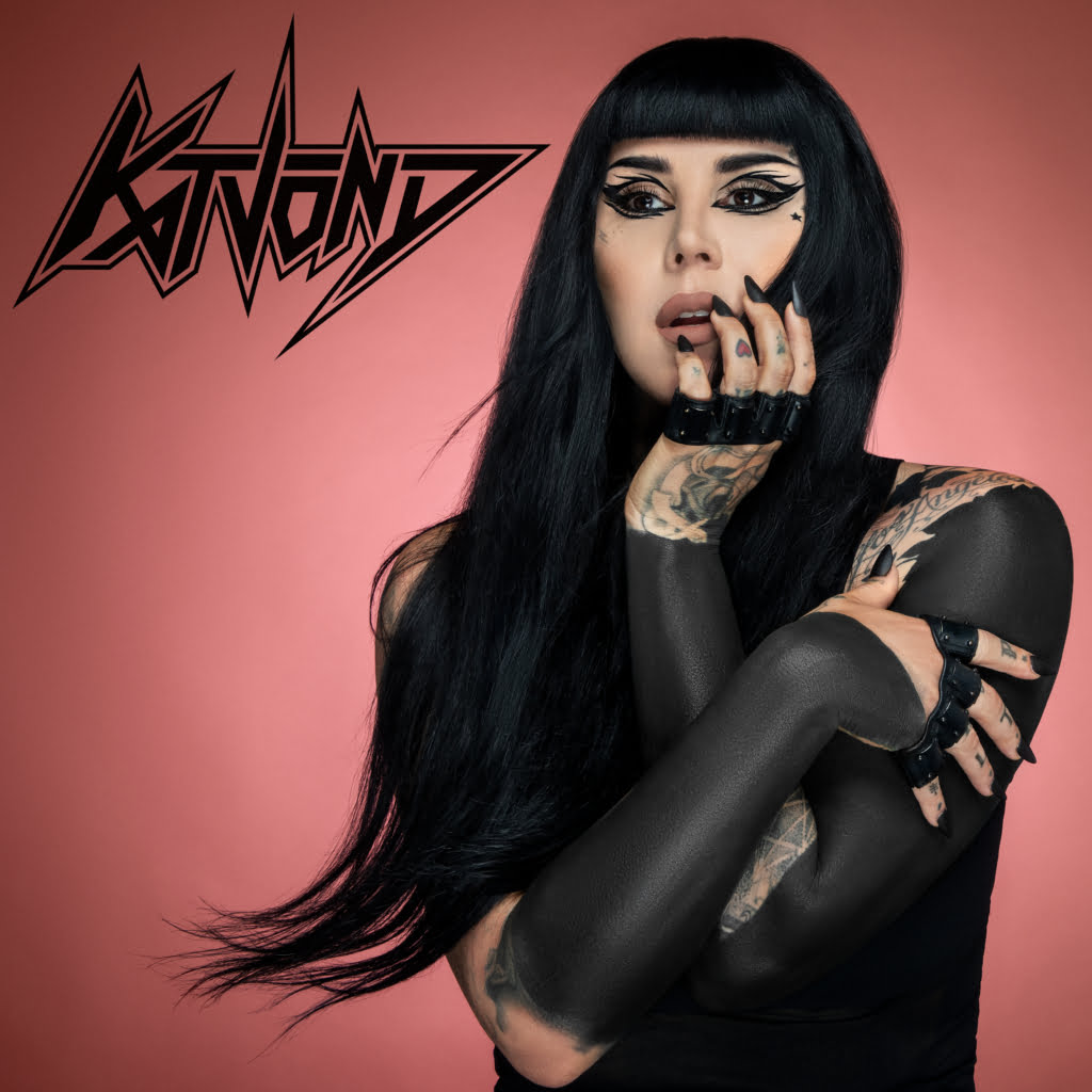 Kat Von D goth MILF