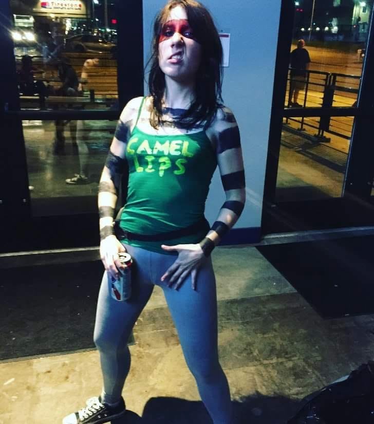 L7 Camel Lips shirt