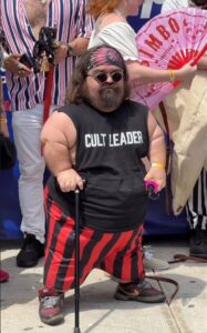 CULT LEADER chubby midget