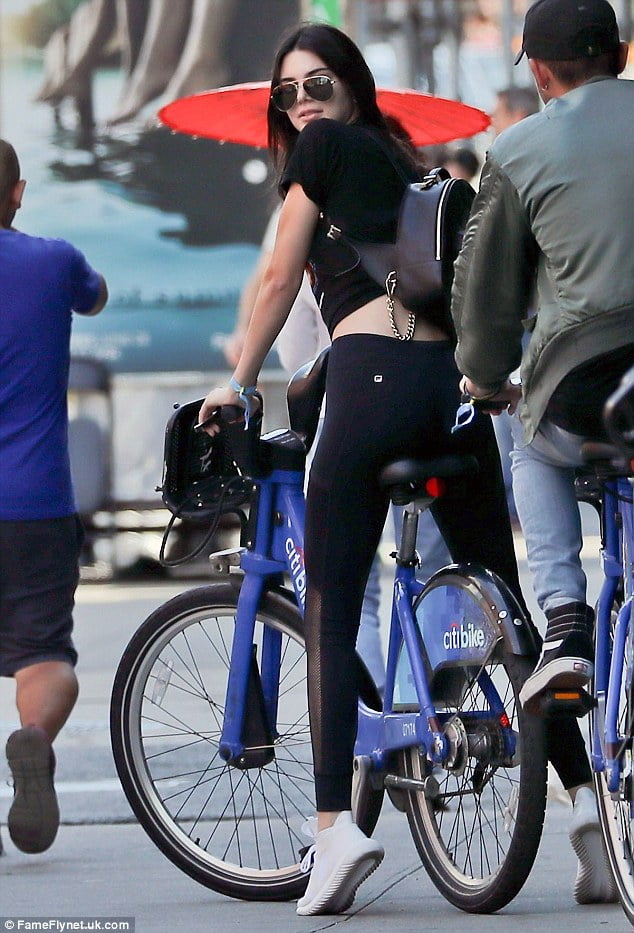 Kendall Jenners bike seat
