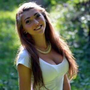Anamaria Dodan KFC babe meme