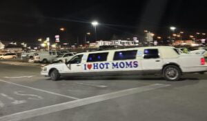 I Love Hot Moms Limousine