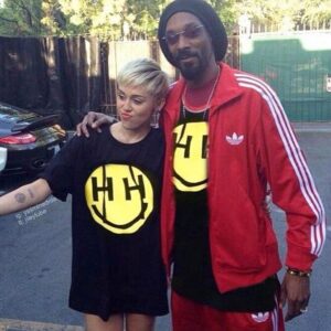 Miley Cyrus HH Smiley shirt Snoop Dogg