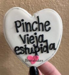 pinche vieja estupida cake
