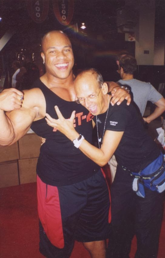 Gay for Pay pro bodybuilders 01