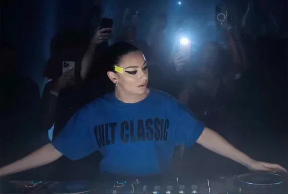 Cult Classic T-Shirt Charli XCX