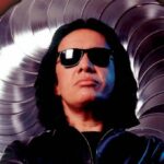 Gene Simmons licensing extraordinaire, average musician, failed entrepreneur.