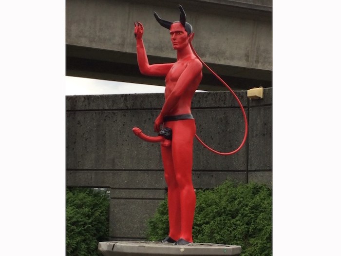 Penis Satan erected statue