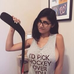 Mia Khalifa I'd Pick Hockey Over You shirt